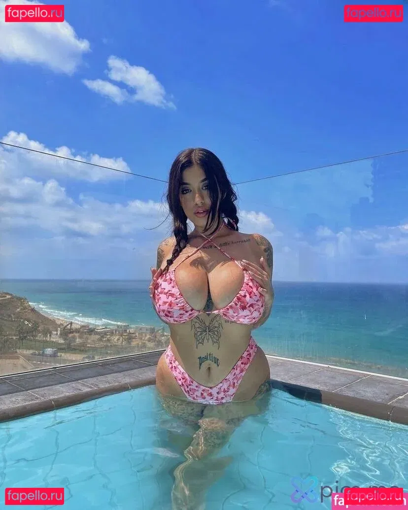 May Bakshi Onlyfans Photo Gallery 