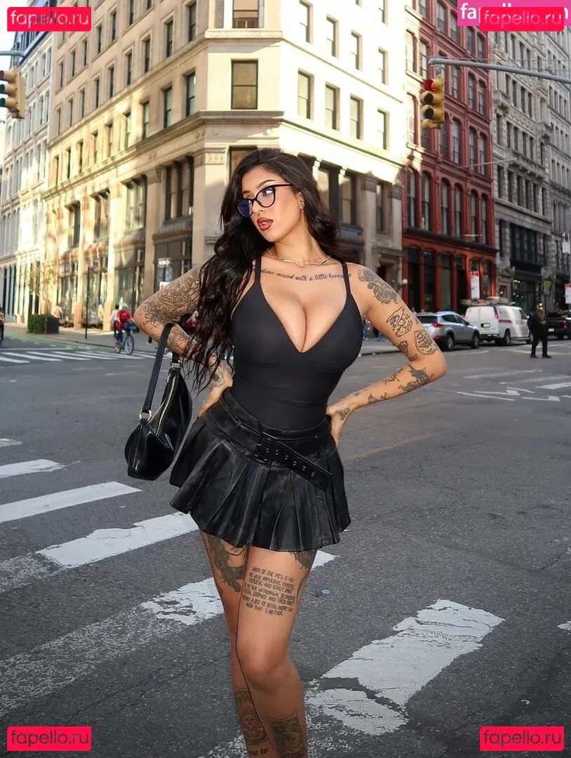 May Bakshi Onlyfans Photo Gallery 