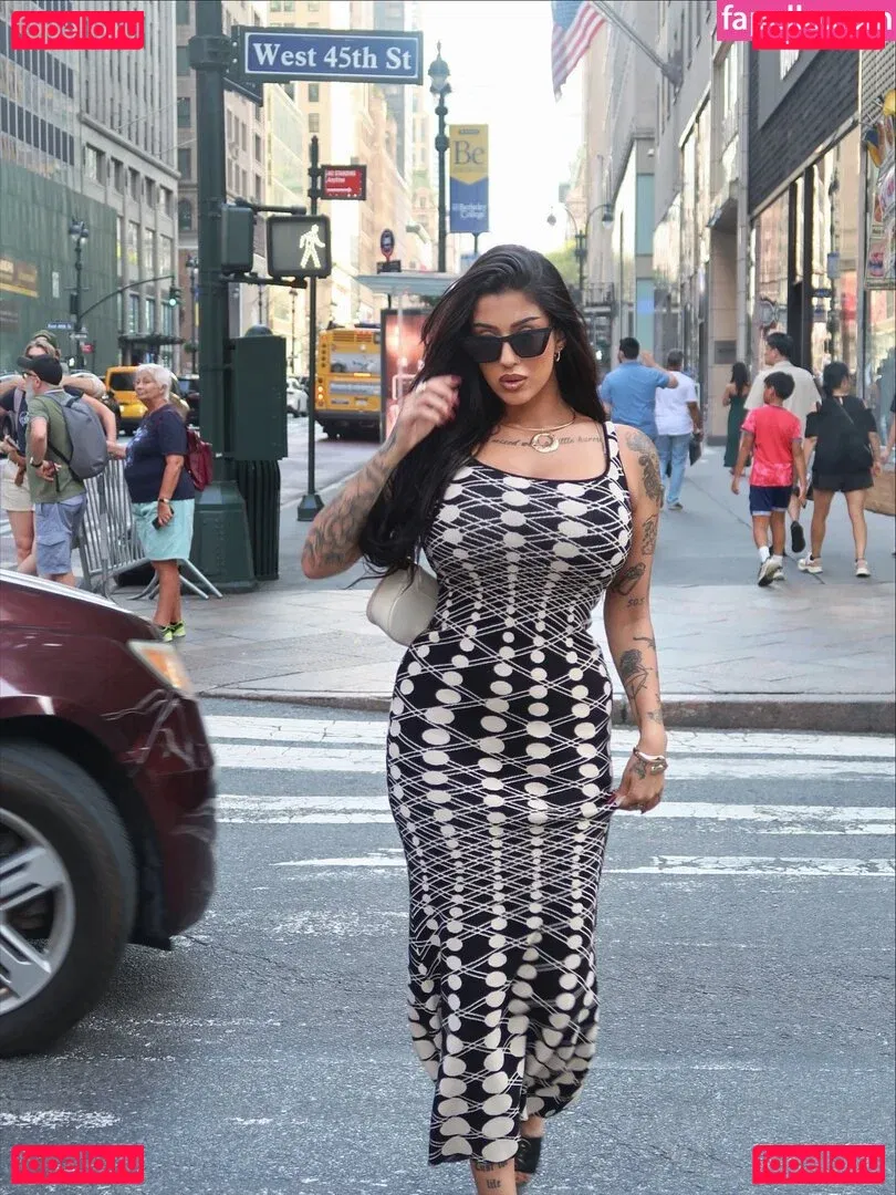 May Bakshi Onlyfans Photo Gallery 