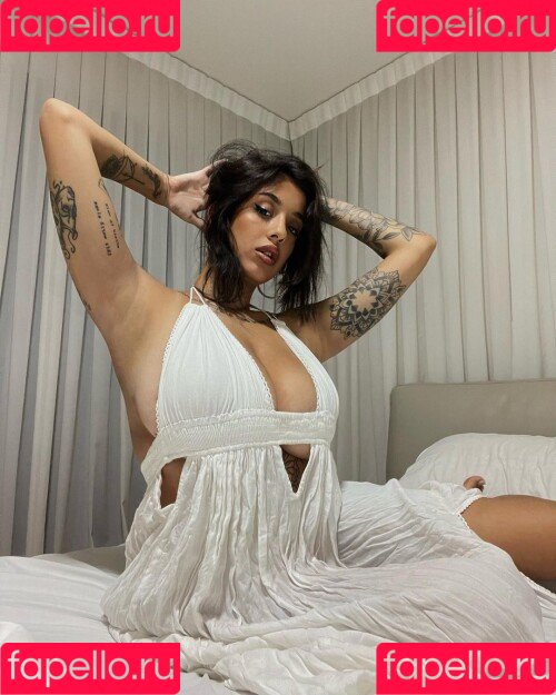 May Bakshi Onlyfans Photo Gallery 