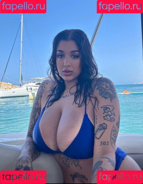 May Bakshi Onlyfans Photo Gallery 
