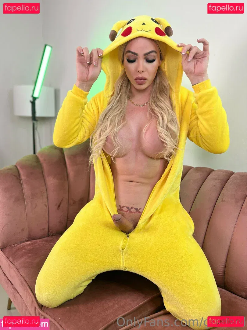 giaitzel Onlyfans Photo Gallery 