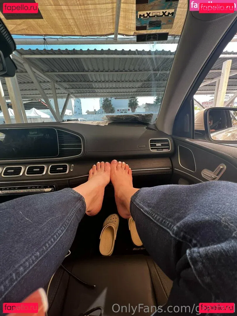 giaitzel Onlyfans Photo Gallery 