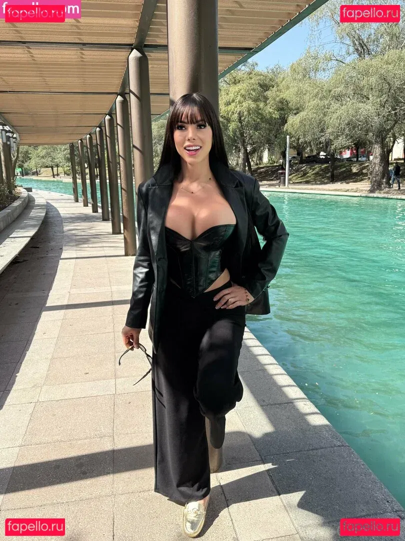 giaitzel Onlyfans Photo Gallery 