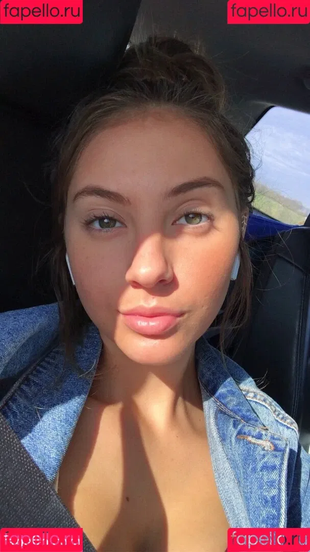 Kaelyn Myers Onlyfans Photo Gallery 