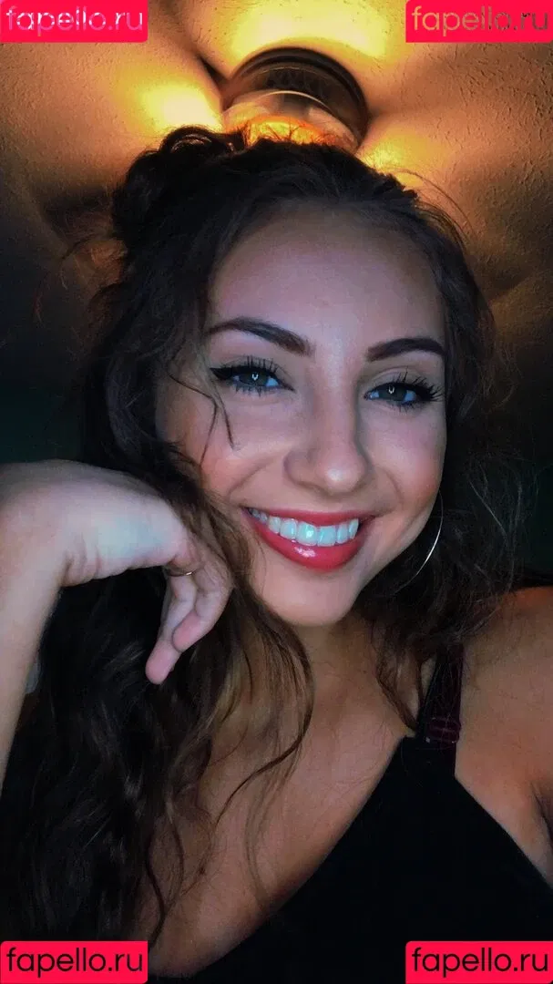 Kaelyn Myers Onlyfans Photo Gallery 