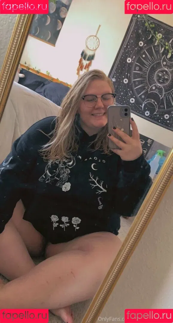 sleepy_hneybee Onlyfans Photo Gallery 