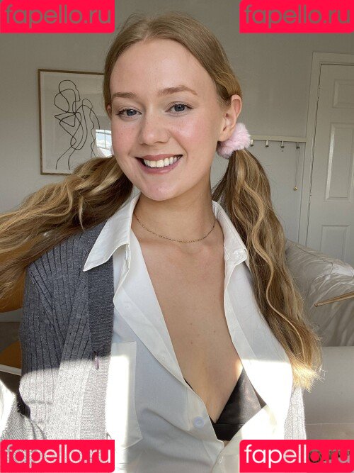 Librarosebud Onlyfans Photo Gallery 