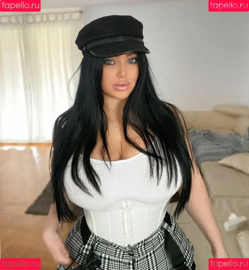 Claudia Rivier Onlyfans Photo Gallery 