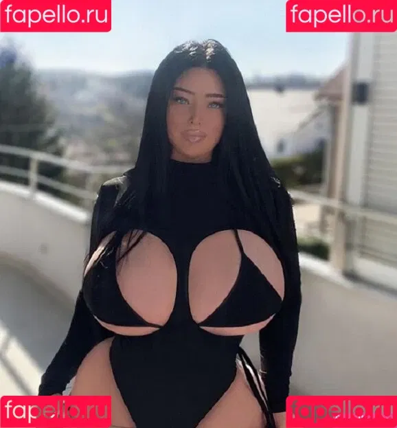 Claudia Rivier Onlyfans Photo Gallery 