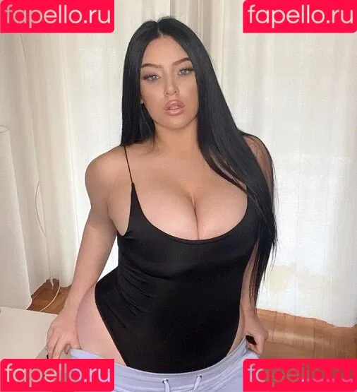Claudia Rivier Onlyfans Photo Gallery 