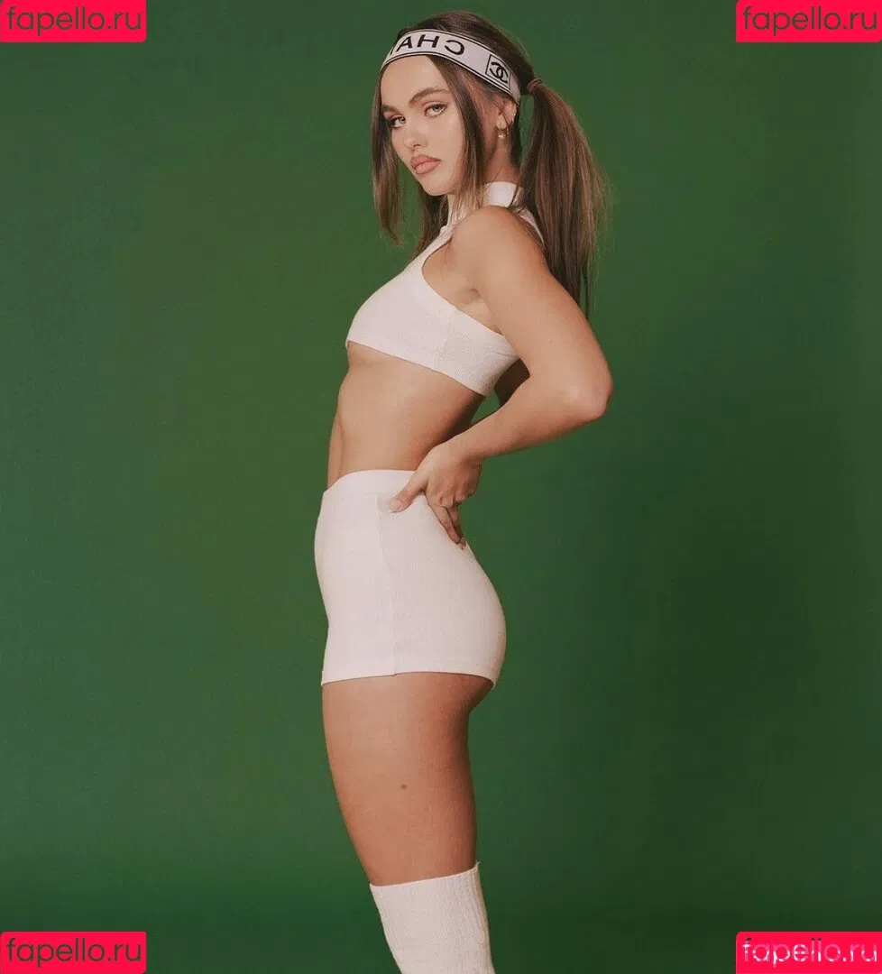 Lily Easton Onlyfans Photo Gallery 