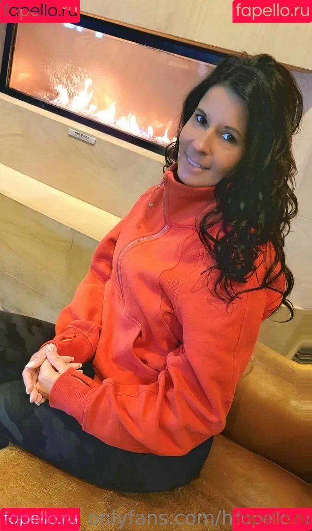 hotwifevenessa Onlyfans Photo Gallery 