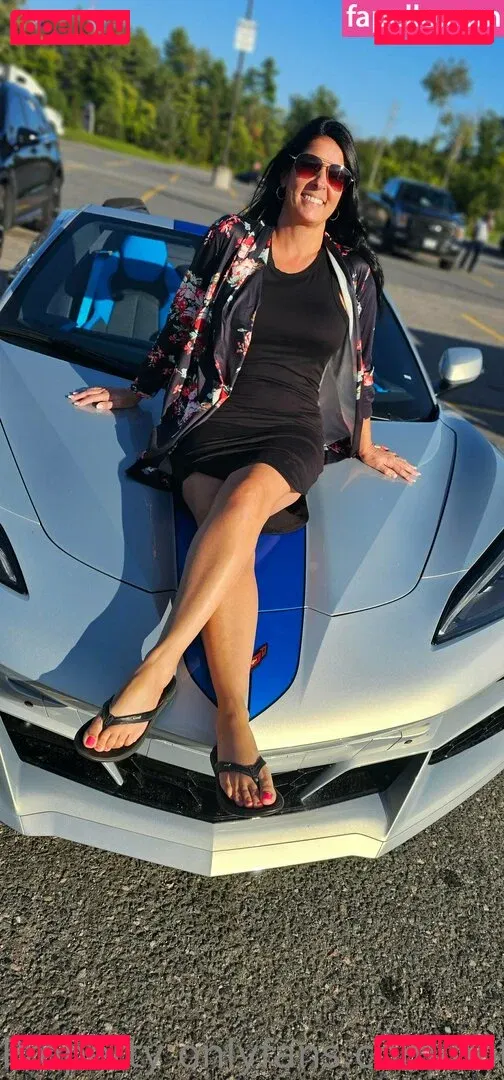 hotwifevenessa Onlyfans Photo Gallery 