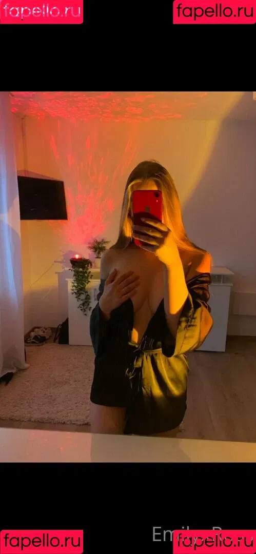 emilyxross Onlyfans Photo Gallery 