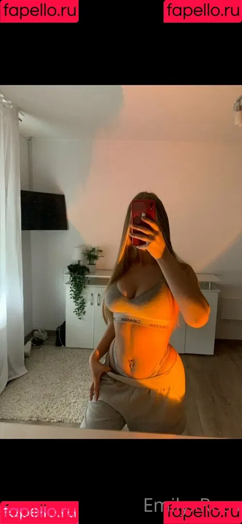 emilyxross Onlyfans Photo Gallery 