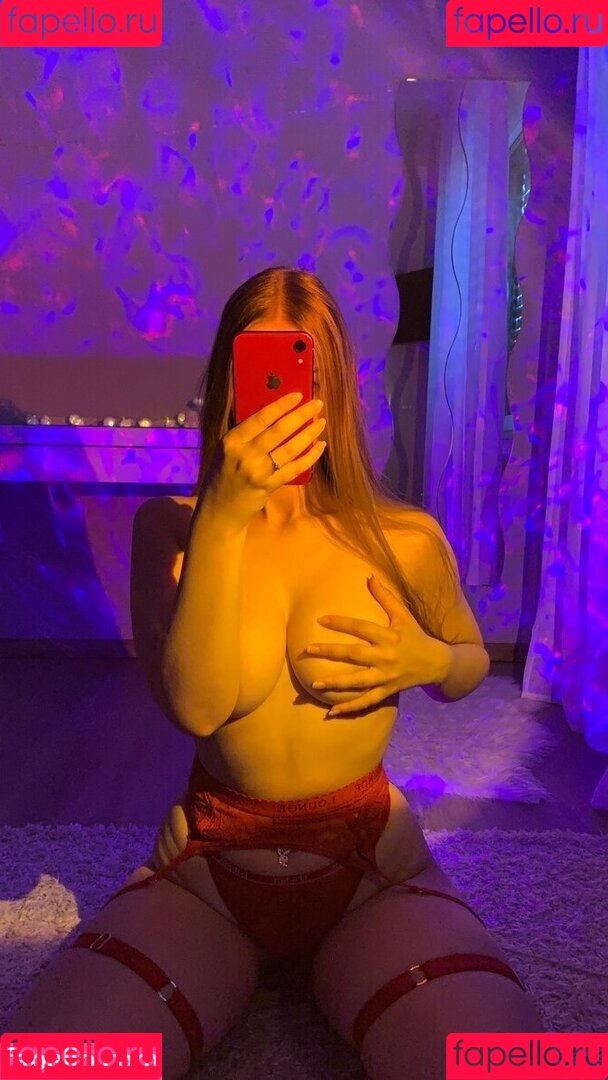 emilyxross Onlyfans Photo Gallery 