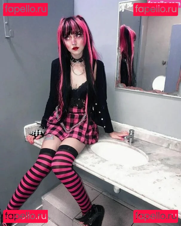 Ybbbyx Onlyfans Photo Gallery 