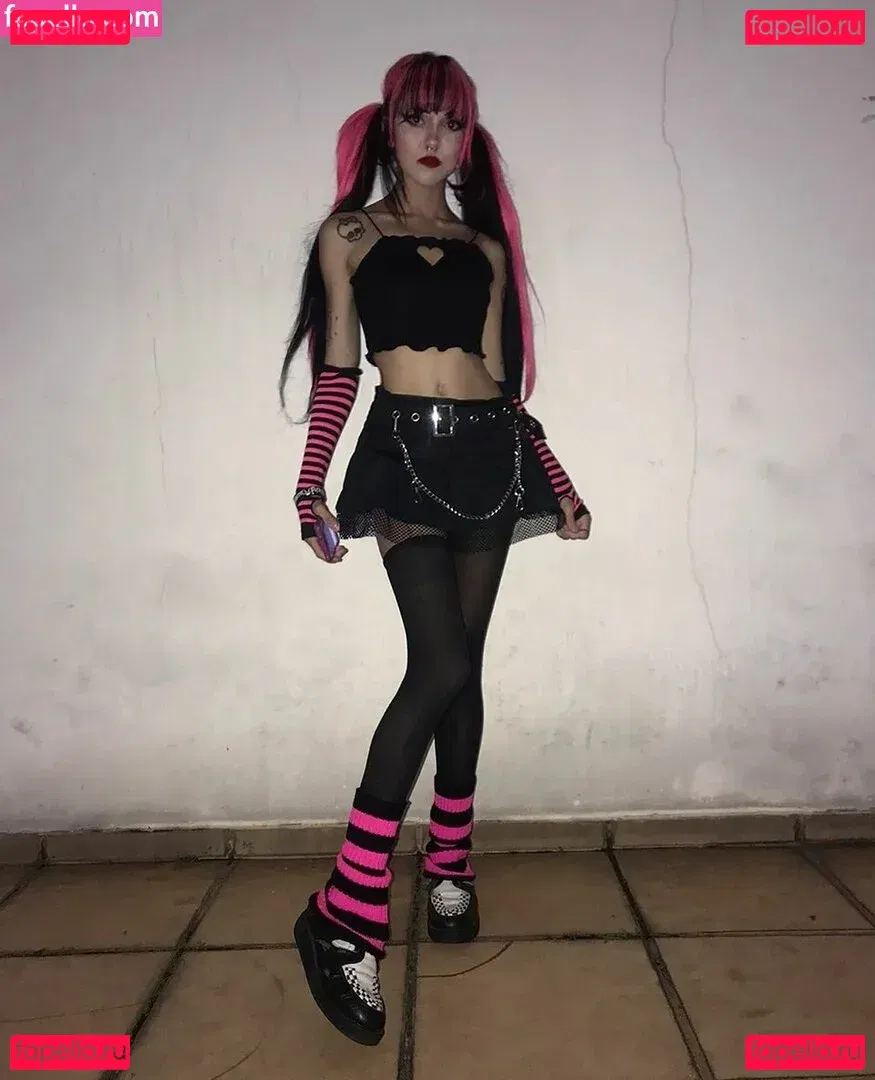 Ybbbyx Onlyfans Photo Gallery 