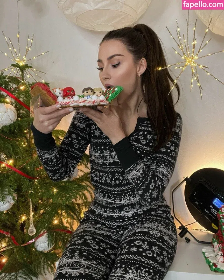 Palmbee Onlyfans Photo Gallery 