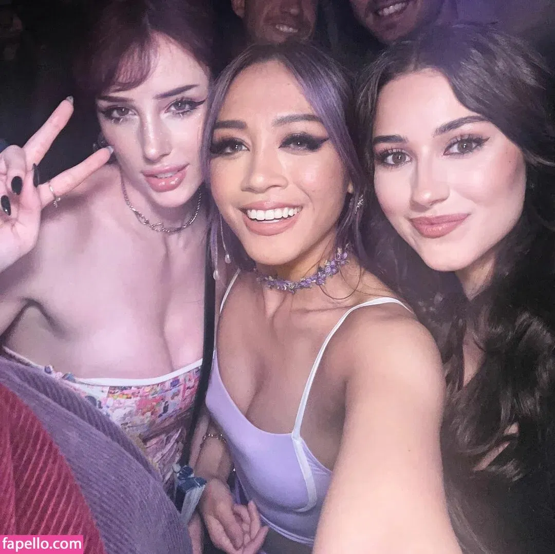 Palmbee Onlyfans Photo Gallery 