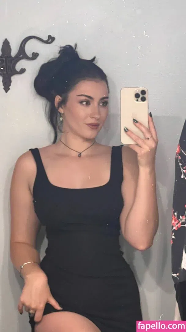 Palmbee Onlyfans Photo Gallery 