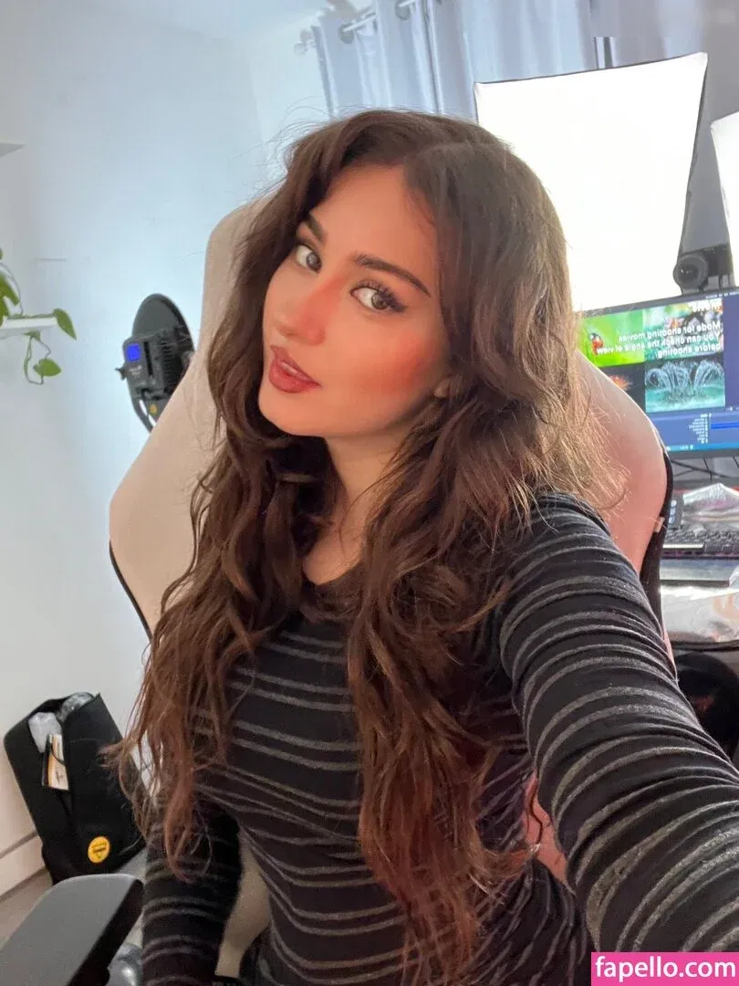 Palmbee Onlyfans Photo Gallery 