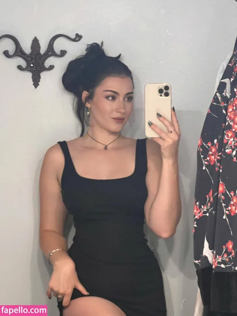 Palmbee Onlyfans Photo Gallery 