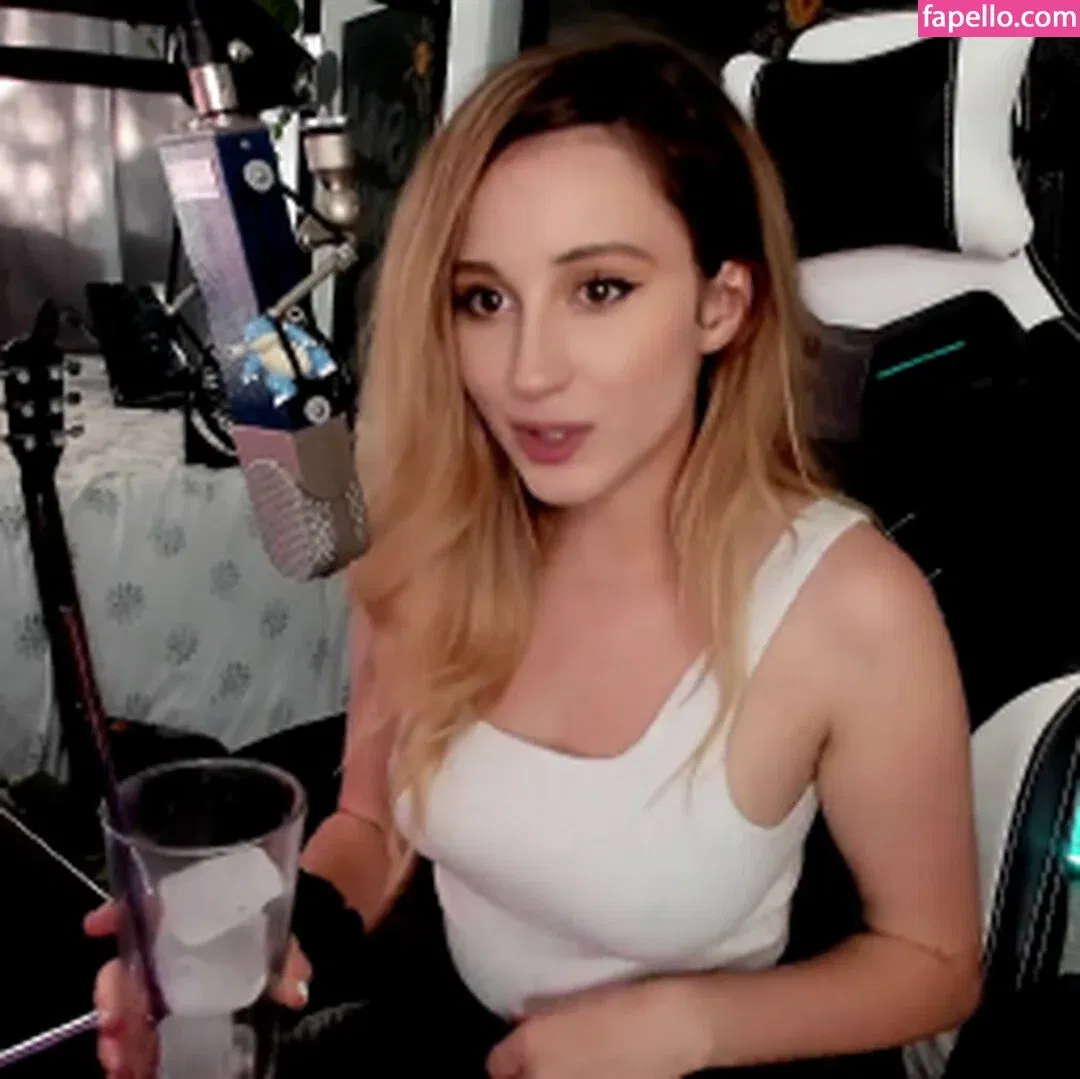 Palmbee Onlyfans Photo Gallery 