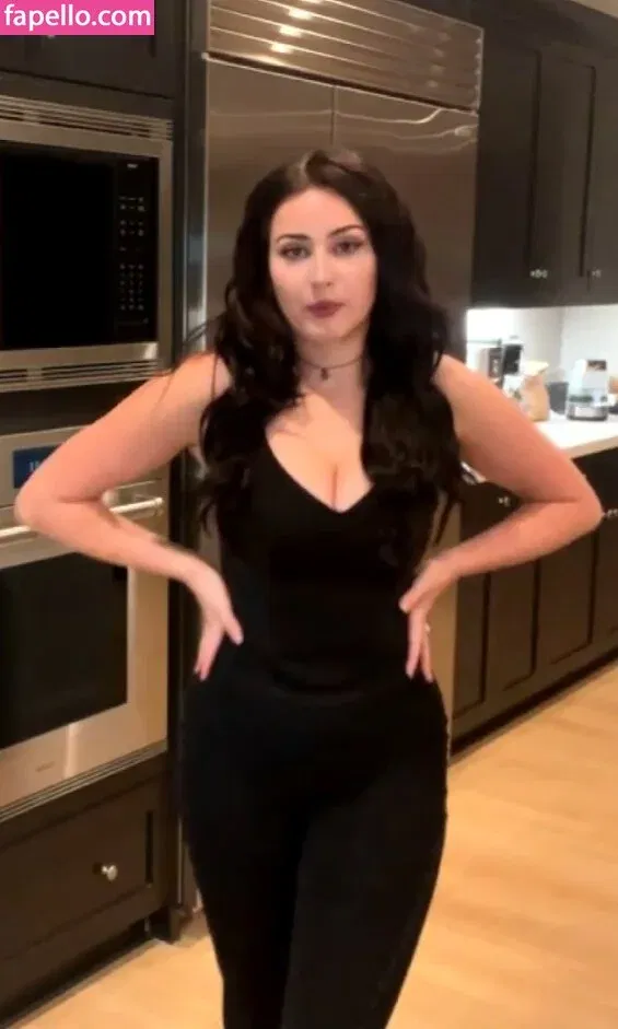 Palmbee Onlyfans Photo Gallery 