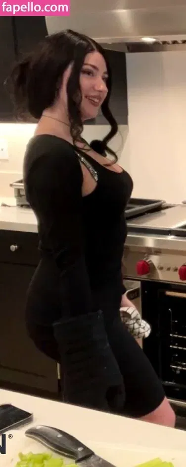 Palmbee Onlyfans Photo Gallery 