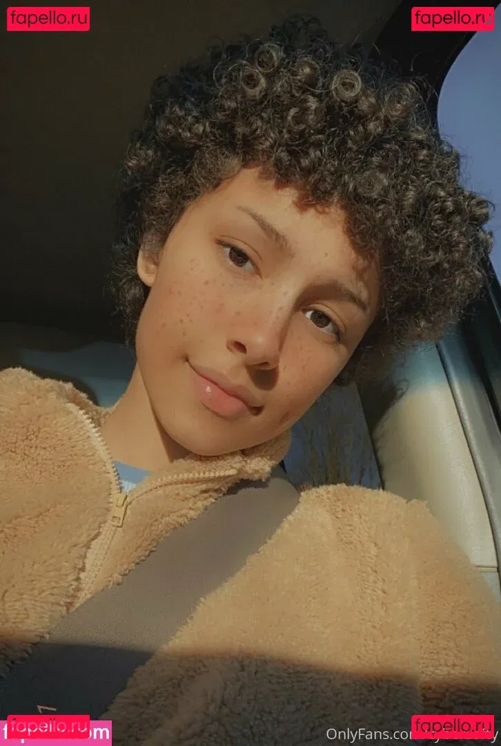 cybersofty Onlyfans Photo Gallery 