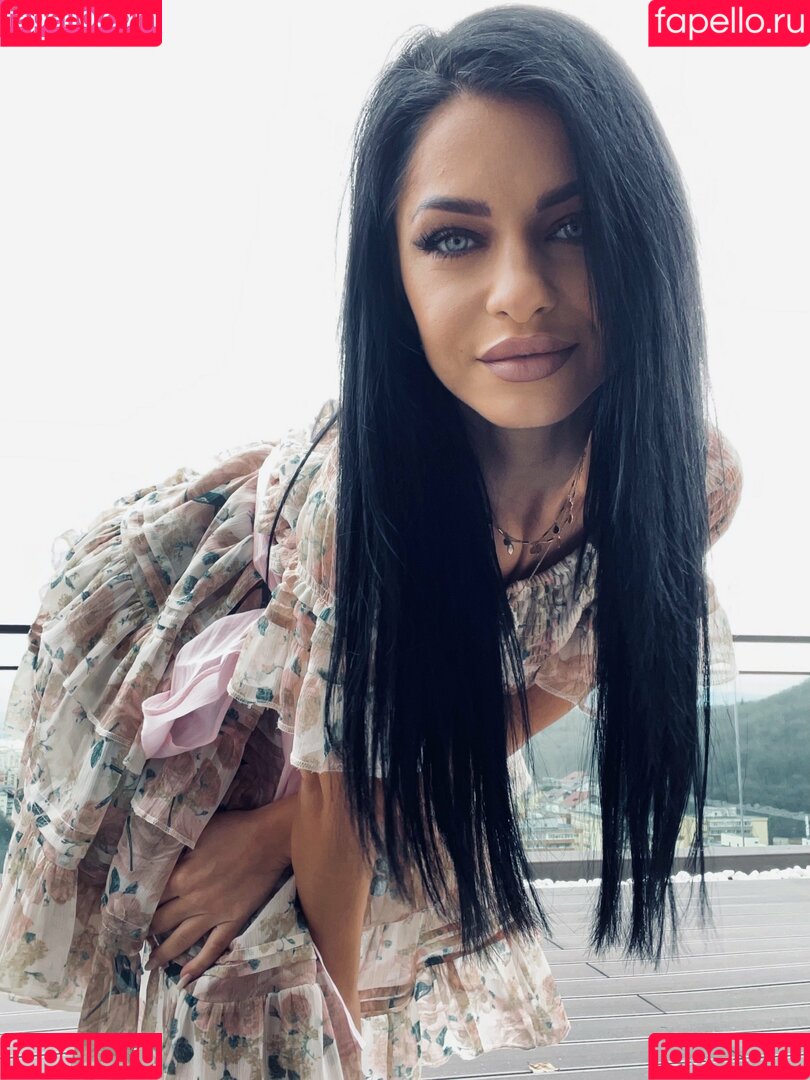 Anisyia Onlyfans Photo Gallery 