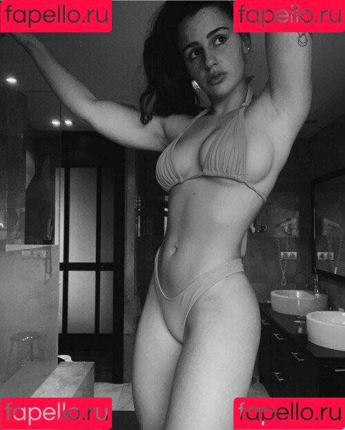 Andrea Rojo RedMil Nude Onlyfans Photo 49