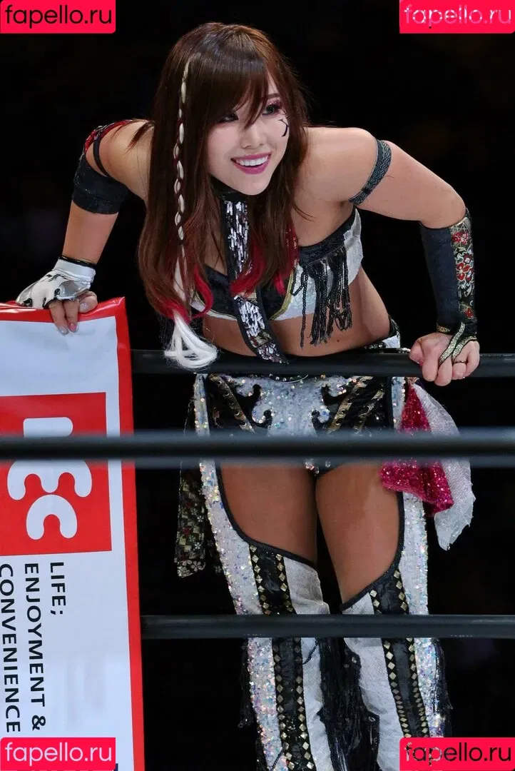 Kairi Sane Onlyfans Photo Gallery 