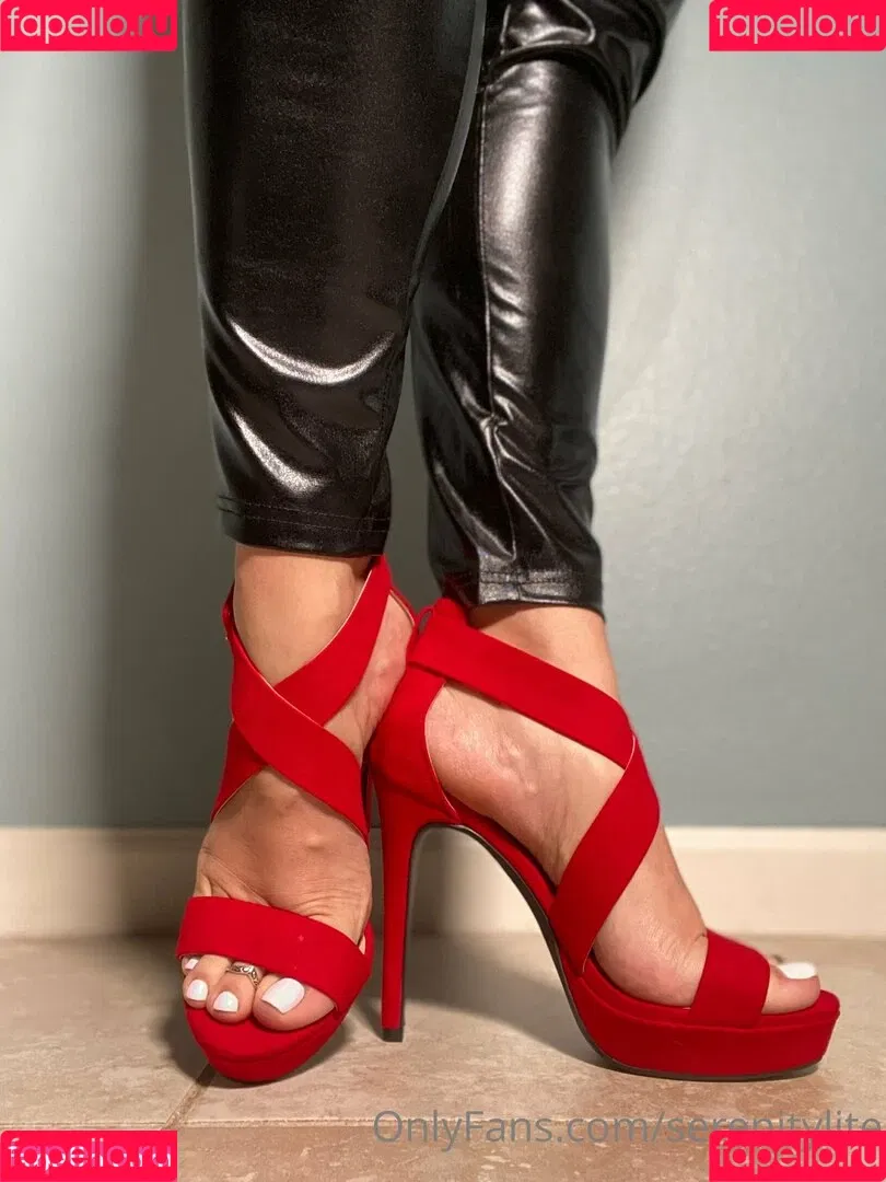 serenitylite Onlyfans Photo Gallery 