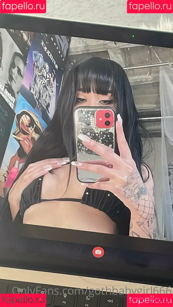 gothbabygirl666 Onlyfans Photo Gallery 
