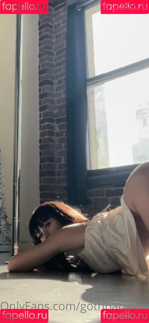 gothbabygirl666 Onlyfans Photo Gallery 