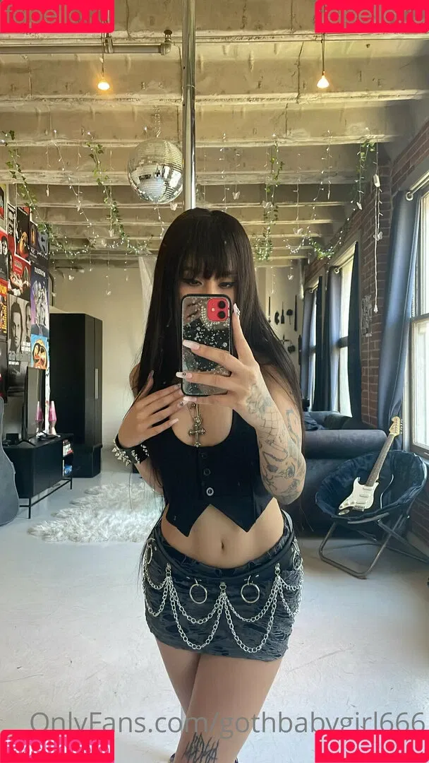 gothbabygirl666 Onlyfans Photo Gallery 