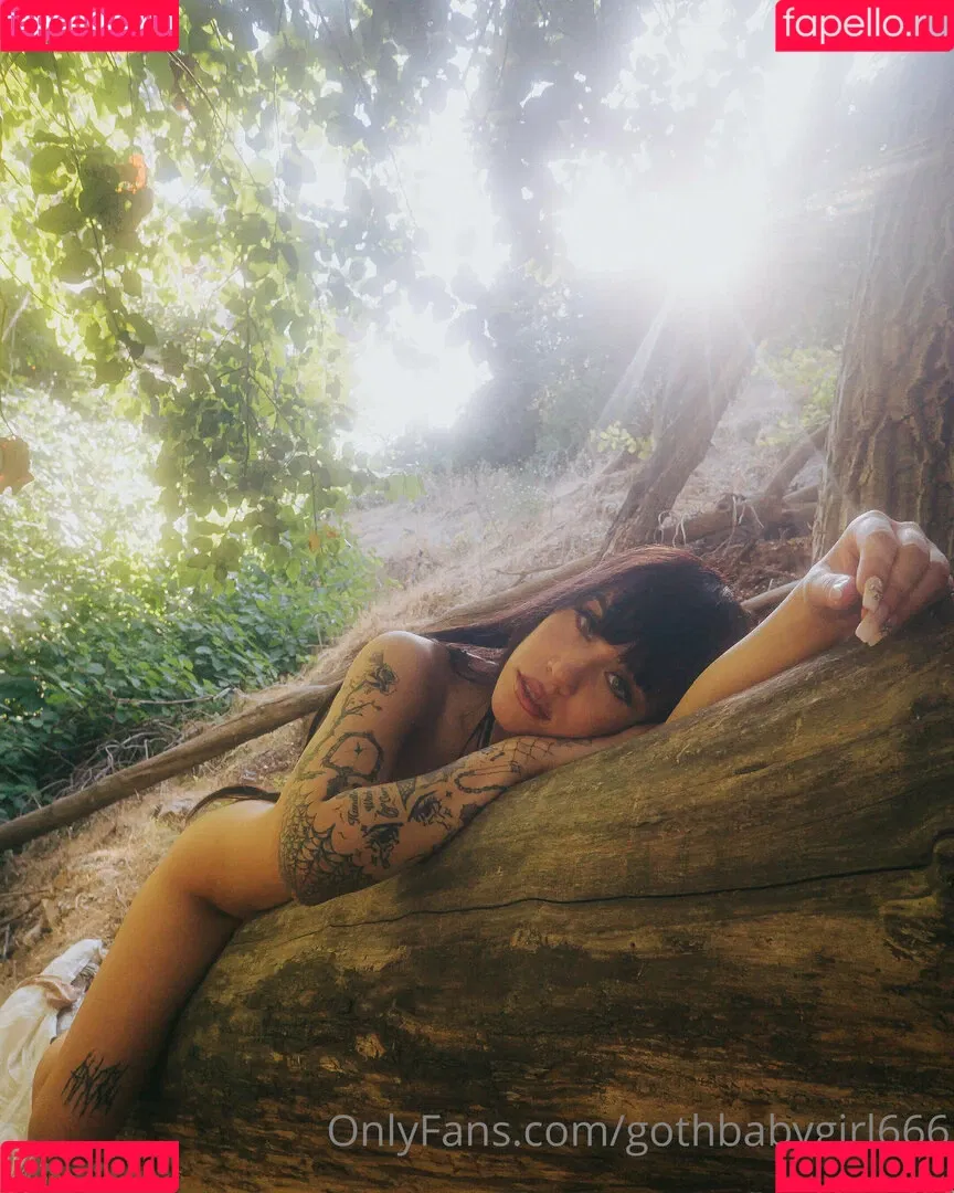 gothbabygirl666 Onlyfans Photo Gallery 
