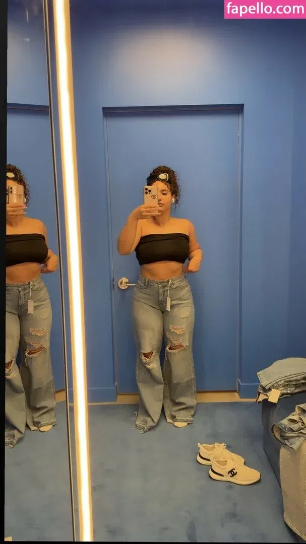 Demetria Onlyfans Photo Gallery 