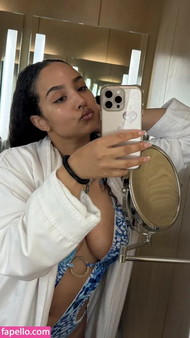 Demetria Onlyfans Photo Gallery 