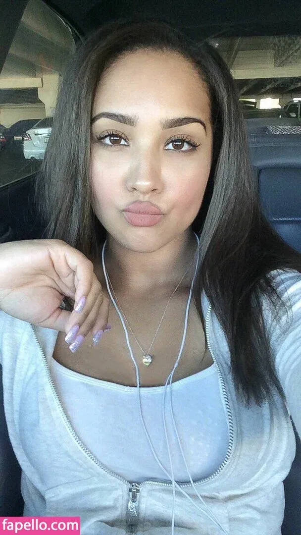 Demetria Onlyfans Photo Gallery 