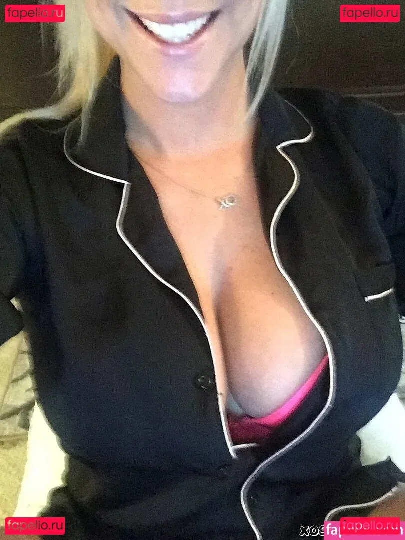 XOGisele Onlyfans Photo Gallery 