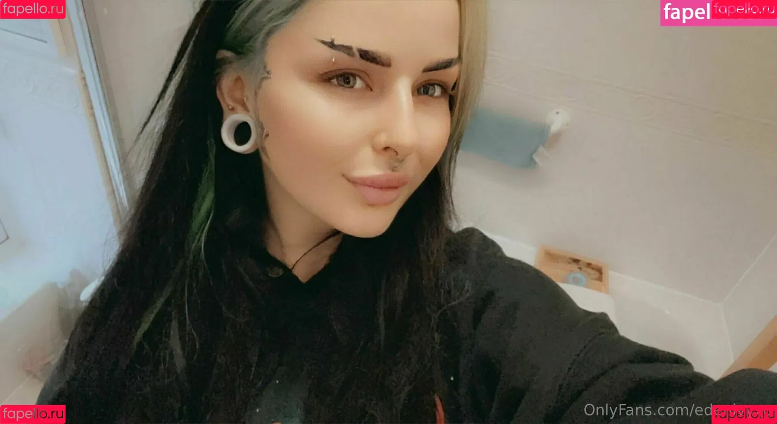 edenivyxo Onlyfans Photo Gallery 