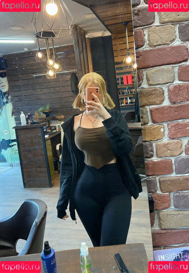 fraaoula Onlyfans Photo Gallery 