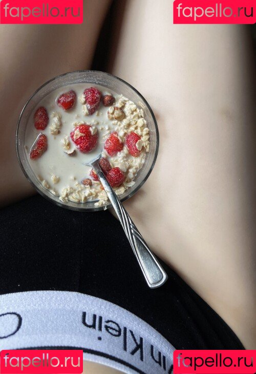 fraaoula Onlyfans Photo Gallery 