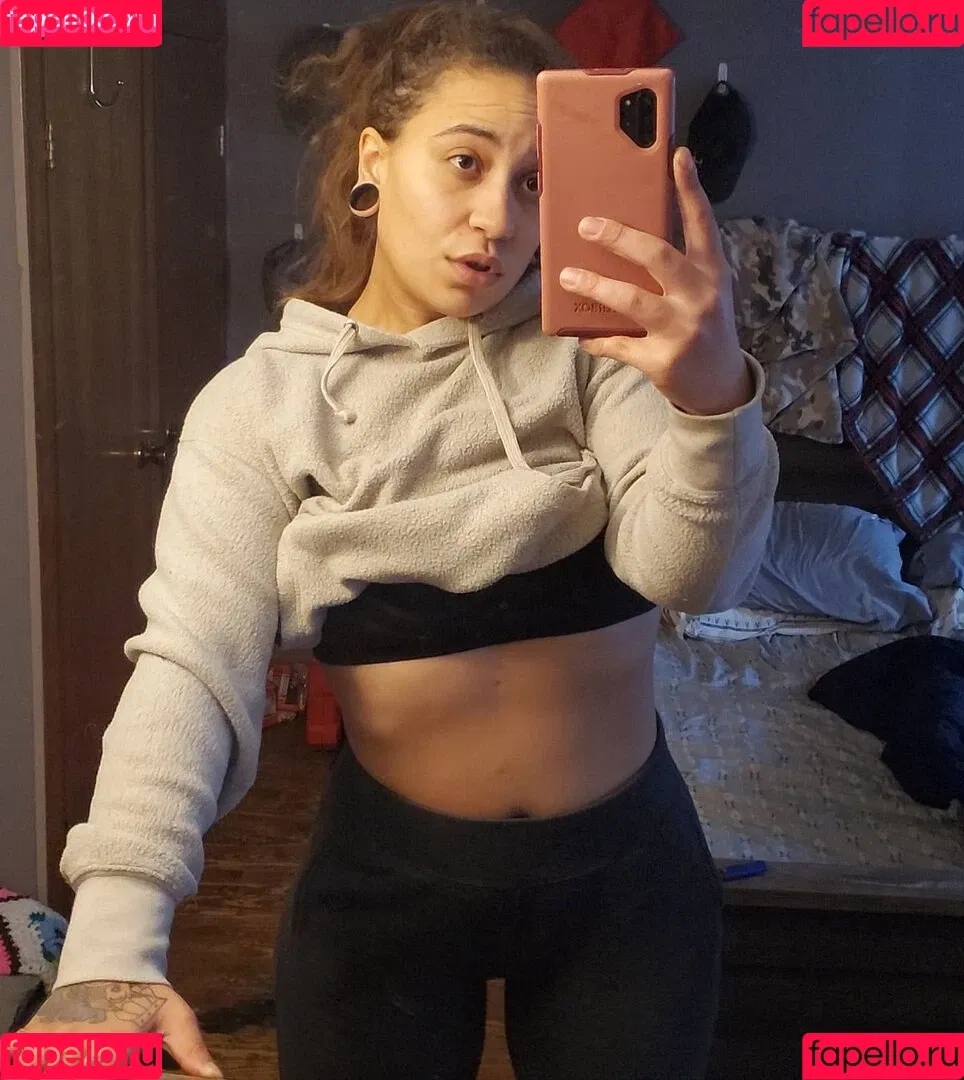 Emm Loomis Onlyfans Photo Gallery 
