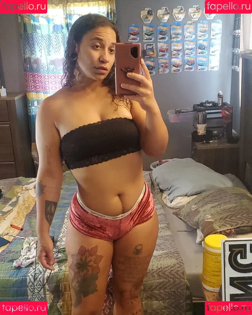 Emm Loomis Onlyfans Photo Gallery 