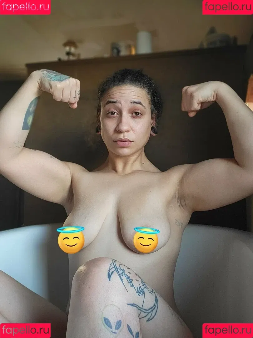 Emm Loomis Onlyfans Photo Gallery 